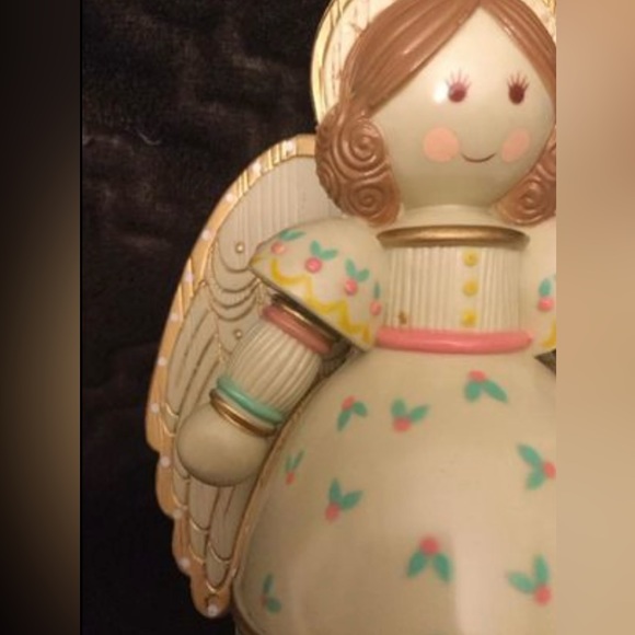 Vintage Angel Music BoxMade in Hong Kong Plays-“Silent Night”Christmas Holiday - Picture 10 of 14